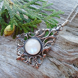 Ezüst medál Ag925/1000  Holdkő (Rainbow Moonstone) - ékszer - nyaklánc - medál - Meska.hu