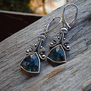 Ezüst Kyanitfülbevaló - ékszer - fülbevaló - lógó fülbevaló - Meska.hu