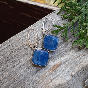 Ezüst Kyanit fülbevaló - ékszer - fülbevaló - lógó fülbevaló - Meska.hu