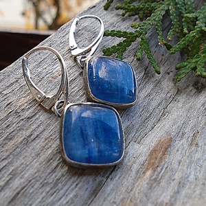Ezüst Kyanit fülbevaló - ékszer - fülbevaló - lógó fülbevaló - Meska.hu