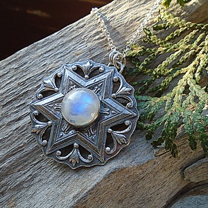 Ezüst medál Ag925/1000  Holdkő ( Moonstone) - ékszer - nyaklánc - medál - Meska.hu