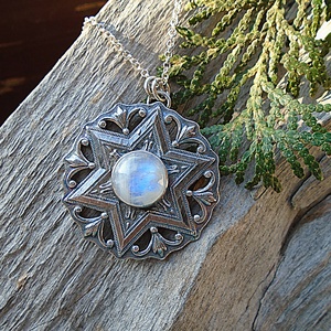 Ezüst medál Ag925/1000  Holdkő ( Moonstone) - ékszer - nyaklánc - medál - Meska.hu