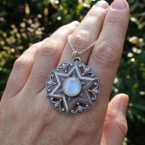Ezüst medál Ag925/1000  Holdkő ( Moonstone) - ékszer - nyaklánc - medál - Meska.hu