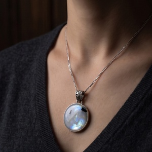 Ezüst medál Ag925/1000  Holdkő (Rainbow Moonstone) - ékszer - nyaklánc - medál - Meska.hu