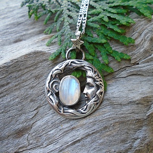 Ezüst medál Ag925/1000  Holdkő (Rainbow Moonstone) - ékszer - nyaklánc - medál - Meska.hu