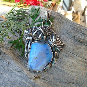 Ezüst medál Ag925/1000  Holdkő (Rainbow Moonstone) - Meska.hu