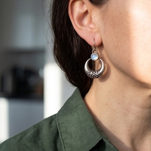 Ezüst fülbevaló Ag925 holdkő - ékszer - fülbevaló - lógó fülbevaló - Meska.hu