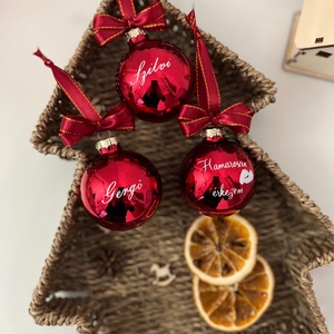 Karácsonyi üveggömb (karácsonyfadísz) - Burgundi - fényes egyedi felirattal - karácsony - karácsonyi lakásdekoráció - karácsonyfadíszek - Meska.hu