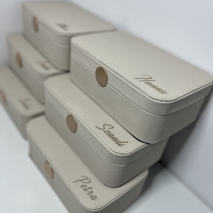 � Névre szóló ékszertartó doboz � személyre szabott ajándék - ékszer - ékszertartó - ékszerdoboz - Meska.hu