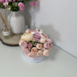 Virág-box (szülőköszöntő, nőnap, anyák napja, óvodai bölcsődei nevelő ajándék)  - otthon & életmód - virágdekoráció - virágok - virágbox - Meska.hu