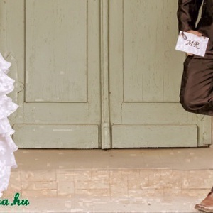 Férj-feleség(MR-MRS) tábla - esküvői fotózáshoz, dekorációhoz -  - Meska.hu