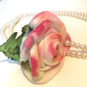 Gyöngyöző romantika - egyedi, rózsás gyöngysor - ékszer - nyaklánc - gyöngyös nyaklánc - Meska.hu