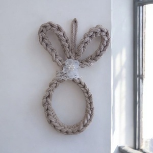 Horgolt Húsvéti Nyuszi - Makramé Fonalból, Virággal és Csipkével  - otthon & életmód - dekoráció - fali és függő dekoráció - falra akasztható dekor - Meska.hu
