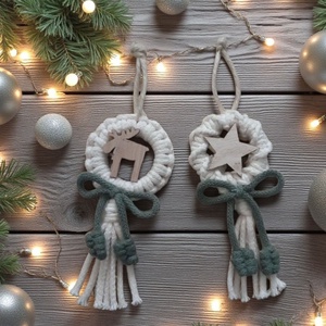 Makramé Karácsonyfadísz Párban  Fehér Fonál, Fa Karikán, Természetes Dekorral - karácsony - karácsonyi lakásdekoráció - karácsonyfadíszek - Meska.hu