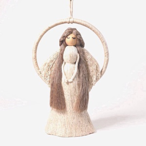 Makramé angyal falidísz  hosszú fehér ruhás, fonal szárnyas angyal makramé karikán - karácsony - karácsonyi lakásdekoráció - karácsonyi lakásdíszek - Meska.hu