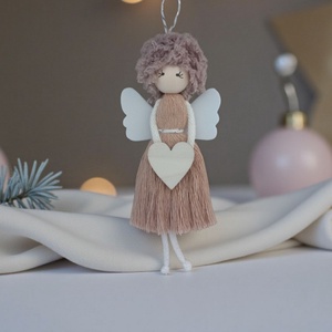 Barna hajú kócos angyalka szívvel � kézzel készült karácsonyfadísz (20 cm) - karácsony - karácsonyi lakásdekoráció - karácsonyfadíszek - Meska.hu