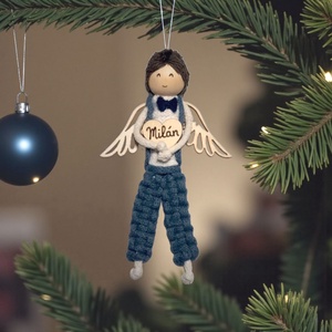 Névre szóló karácsonyfadísz  személyre szabható makramé fiú angyal - karácsony - karácsonyi lakásdekoráció - karácsonyfadíszek - Meska.hu