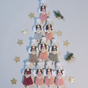 Névre szóló karácsonyfadísz � személyre szabható makramé angyalka sapkával - karácsony - karácsonyi lakásdekoráció - karácsonyfadíszek - Meska.hu