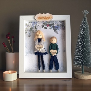 Karácsonyi ajándék tanárnak  Egyedi makramé figurák képkeretben - Meska.hu