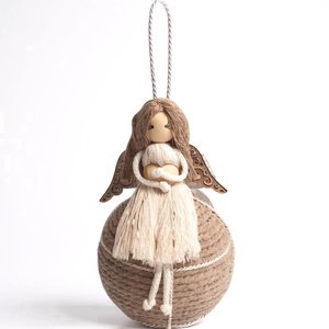 Makramé angyal karácsonyfadísz natúr színekben � fa szárnnyal és ünnepi csillogással - karácsony - karácsonyi lakásdekoráció - karácsonyfadíszek - Meska.hu