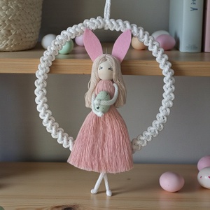 Makramé Húsvéti Nyuszilány tojással - ünnepi díszek, dekorációk - húsvéti díszek és dekorációk - Meska.hu