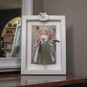 Fodrásznak ajándék � makramé figura ollóval és hajszárítóval - otthon & életmód - dekoráció - kép & falikép - 3d képek - Meska.hu