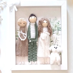 Makramé szülőköszöntő kép esküvőre, személyre szabható szülőköszöntő ajándék személyreszabott figurákkal - esküvő - emlék & ajándék - szülőköszöntő ajándék - Meska.hu