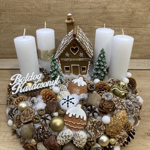 Adventi koszorú  világítós mézeskalács házikóval - karácsony - adventi díszek - adventi gyertyadíszek és koszorúdíszek - Meska.hu