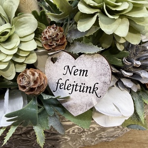 Zöld-fehér sírdísz szívvel - otthon & életmód - vallás - temetkezési tárgy - sírdísz, kegyeleti dísz - Meska.hu