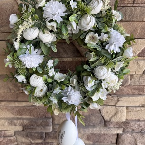 Zöld-fehér kopogtató tojásokkal, Otthon & Életmód, Dekoráció, Ajtó- és ablak dekoráció, Ajtódísz & Kopogtató, Virágkötés, MESKA