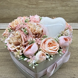 Rózsaszín virágbox, Otthon & Életmód, Dekoráció, Asztal és polc dekoráció, Díszdoboz, Virágkötés, MESKA