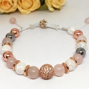 Rosegold ásvány karkötő makraméval - ékszer - karkötő - bogyós karkötő - Meska.hu