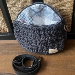 Antracit szürke crossbody táska - Meska.hu