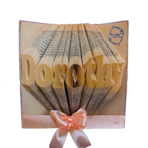 Dorothy hajtogatott könyv, könyvszobor esküvőre, évfordulóra, nászajándéknak- Rendelésre , Otthon & Lakás, Dekoráció, Asztal és polc dekoráció, Könyvszobor, Papírművészet, Újrahasznosított alapanyagból készült termékek, MESKA