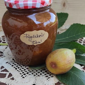 Fahéjas fügelekvár, nagy csuporban 720 ml, Élelmiszer, Lekvár, Élelmiszer előállítás, Kistermelői házi készítésű fügelekvár 720 ml
Összetevők: füge, cukor, citrom, fahéj

A kertemben te..., MESKA
