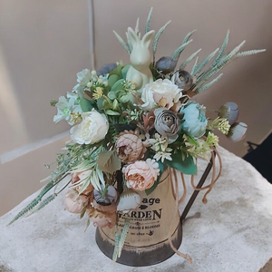 Asztali dísz, Otthon & Életmód, Dekoráció, Asztal és polc dekoráció, Könyvszobor, Virágkötés, MESKA