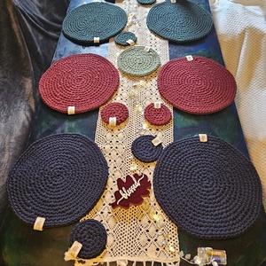 Horgolt tányéralátét szett 6 db-os - otthon & életmód - konyhafelszerelés, tálalás - tálalás - tányér- és poháralátét - Meska.hu