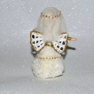 Arany-fehér angyalka/tündér - pom-baba -  - Meska.hu