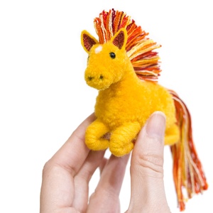 Tűzló pompon figura - otthon & életmód - dekoráció - dísztárgy - Meska.hu