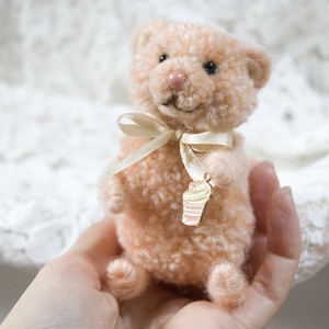 Pom - Teddy maci - Süti - otthon & életmód - dekoráció - dekoratív figurák és szobrok - Meska.hu