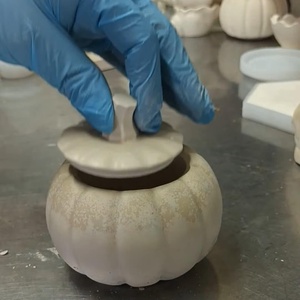 Festhető kerámia dekoráció - kellékek & szerszámok - díszíthető tárgyak - kerámia - Meska.hu