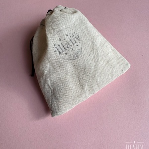 Tiszta ölelés- parfümolajos illatosító zsák ruhákhoz és autóba - otthon & életmód - gyertya, illat, aroma - illatzsák - Meska.hu Tiszta ölelés- parfümolajos illatosító zsák ruhákhoz és autóba - otthon & életmód - gyertya, illat, aroma - illatzsák - Meska.hu