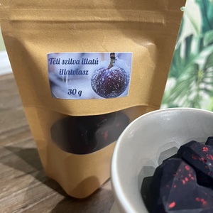 Téli szilva illatú szójaviasz illatviasz 30 gramm - otthon & életmód - gyertya, illat, aroma - illatviasz - Meska.hu