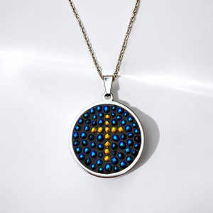 Arany kereszt mikromozaik nyaklánc nemesacéllal - mozaik design ékszer, Dichroic üveg - ékszer - nyaklánc - medálos nyaklánc - Meska.hu
