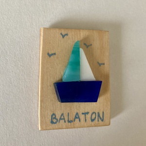 Balaton hűtőmágnes - vitorlás, feliratos - otthon & életmód - konyhafelszerelés, tálalás - konyhai dekoráció - hűtőmágnes - Meska.hu