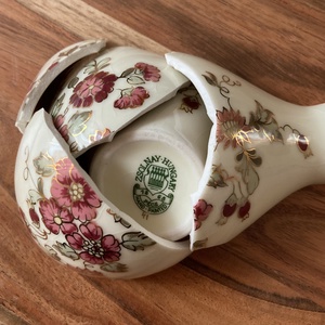 Zsolnay mentett darabok - porcelán nyaklánc - pici medál nemesacél lánccal - zöld, arany - ékszer - nyaklánc - medálos nyaklánc - Meska.hu