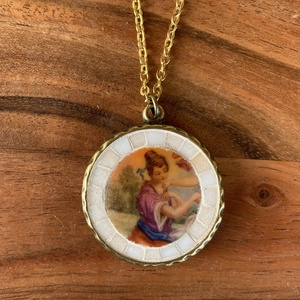 Zsolnay mentett darabok - mozaik nyaklánc - női jelenetes antik porcelánból - Meska.hu