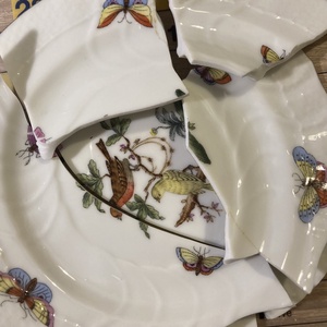 Herendi mentett darabok - porcelán nyaklánc - lepkés medál nemesacél lánccal - ékszer - nyaklánc - medálos nyaklánc - Meska.hu