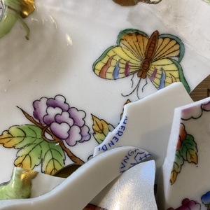Herendi mentett darabok - porcelán nyaklánc - virágos medál nemesacél lánccal - ékszer - nyaklánc - medálos nyaklánc - Meska.hu