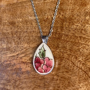 Zsolnay mentett darabok - virágos porcelán nyaklánc - nemesacél csepp medálos - ékszer - nyaklánc - medálos nyaklánc - Meska.hu